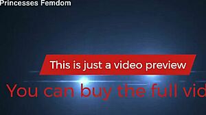 !! TIGHT YOGA PANTS Facesitting – Can Petite Mistress Kira Dominate You?!