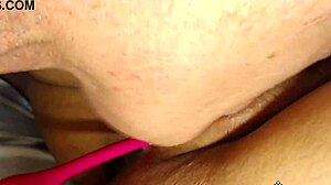 Velho NERD Chupando A NOVINHA Bucetuda With Small Tits