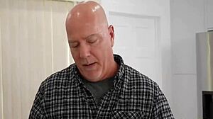 lonely housewife i need big cock satisfaction now