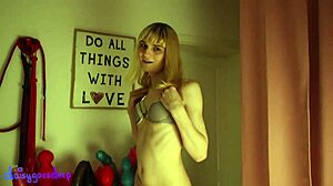 Prolapse Shows From Crazy Anal Toy Lover