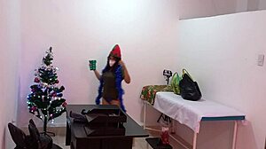 i catch the nurse getting super sexy in the doctor's office