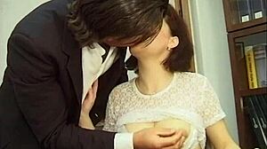 voglio fottere la fica e il culo della nuova segretaria italiana hairy