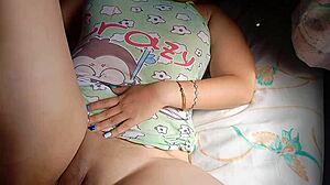 homemade sex creams brunette milf's tight vagina