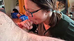 Girlfriend's glasses fog up giving first-time homemade blowjob ever