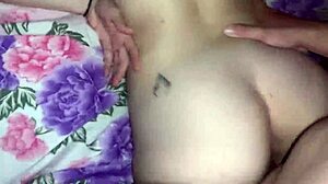 Fazendo anal com novinha safada amiga dela uhh