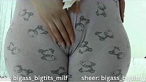 love spotting that perfect cameltoe bulge