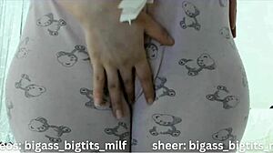 love spotting that perfect cameltoe bulge