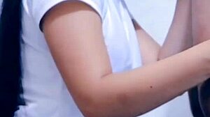 Pequeña Latina Cachonda Begs for Creampie or She Gets Mad