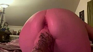 wanna see this fisting queen squirt hard when i yank my hand from her pussy?