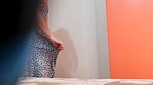 hey hermanastra, why change clothes when i'm spying your perfect body?