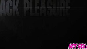 je baise ma copine big ass devant ses amis