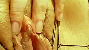 wanna see this wet mature milf finger her hot pussy?