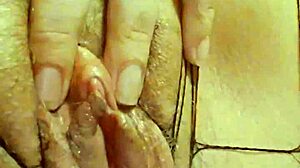 wanna see this wet mature milf finger her hot pussy?