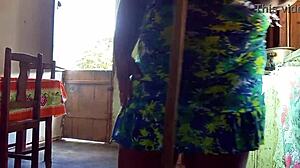 Dona de Casa Evangélica Masturba Anal Creampie com Brinquedo Negro