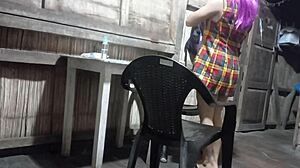 madrastra se insinúa al hijastro y pasa algo loco