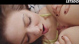 stunning amateur lesbians kiss lick and fuck in dorm