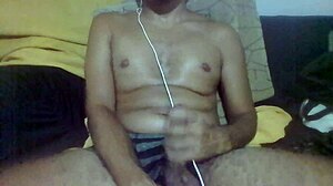 masturbando aqui falando putaria pesada pra você gozar