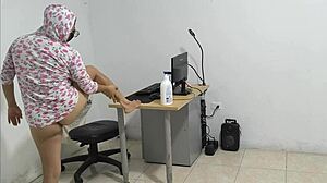 wanna watch my big ass shake sensually?