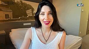 Meeting my girlfriend's hot stepmom 😍 she looks so tempting!