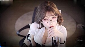 kiss me while i suck your cock sexy chinese