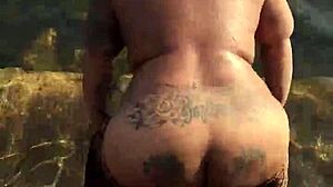 Hazelnutxxx shakes big ebony ass wildly