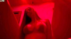 italian milf huge tits dancing horny in club 🔥🍑😈💦