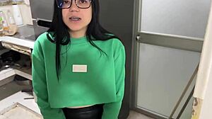 Petite step-cousin Estefani begs Crisanto999 anal therapy pounding