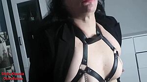 i'm klaudia that mature whore takin amateur anal so deeph