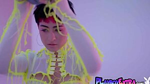 wanna see mia valentine strip nude and dj her pussy?