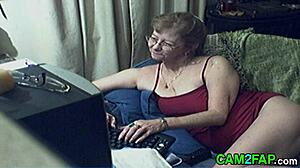 granny with glasses cams her steamy orgasm show