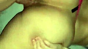 Homemade Bubble Butt Latina Shakes Massive Ass for Amateurs