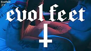 emilly's sexy nylon feet up close wanna lick these pretty toes?