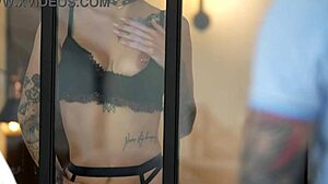 naomi the 33yo secretary i uh wanna cum in her mouth