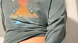 whoa my pussy swallowed that toy whole