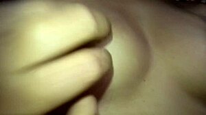 Curvy Indian Desi Bhabhi Flaunts Assets To Boyfriend