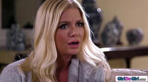 Stepdaughter's tongue revives stepmom's steamy lesbian memories