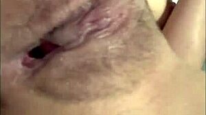 mexicana caliente se masturba con dildo pidiendo verga gruesa