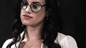 Teen cheerleader fucks teacher's stepson anal for grades