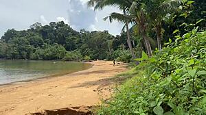 oops, beach handjob turns into public cumshot fuck!