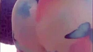 juicy latina booty shakes in tight shorts leggings