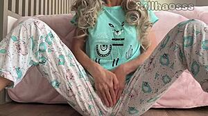 i squirt huge skinny teen pussy fingering small tits to orgasm