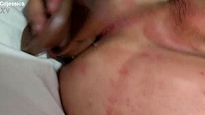 wanna see 21cm shoved deep in that tight anal hole?