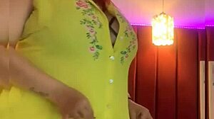 bbw madura licks ass in kitchen 😍 big tits homemade