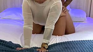 deu minha buceta bem gostosa pro cara safado