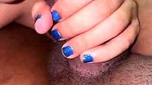 Sexy indian babe slurps boyfriend's cock while girlfriend watches homemade