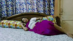 Indian desi bhabhi fucks young lover hard 🔥💦😍