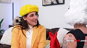 Juicy Milf Aubree Valentine Fingers Licks Wet Lesbian Pussy