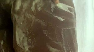 Squirting fat ebony ass wash gets messy 💦🍑