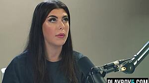 Gal Ritchie Fingers Pussy While Talking Masturbation!