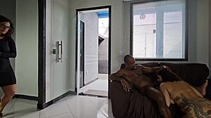 surpreendida vendo amigo fuder rabuda cu ate pernas bambas